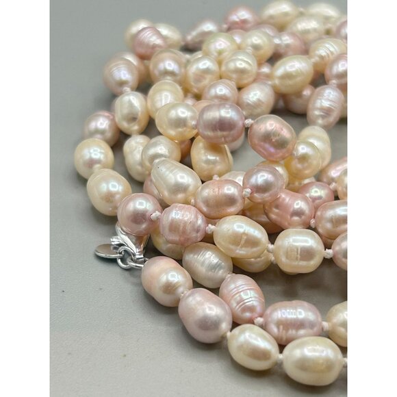 Freshwater Cultivated Pearl Necklace in Pale Pink & White Sterling Silver Clasp - Picture 4 of 7